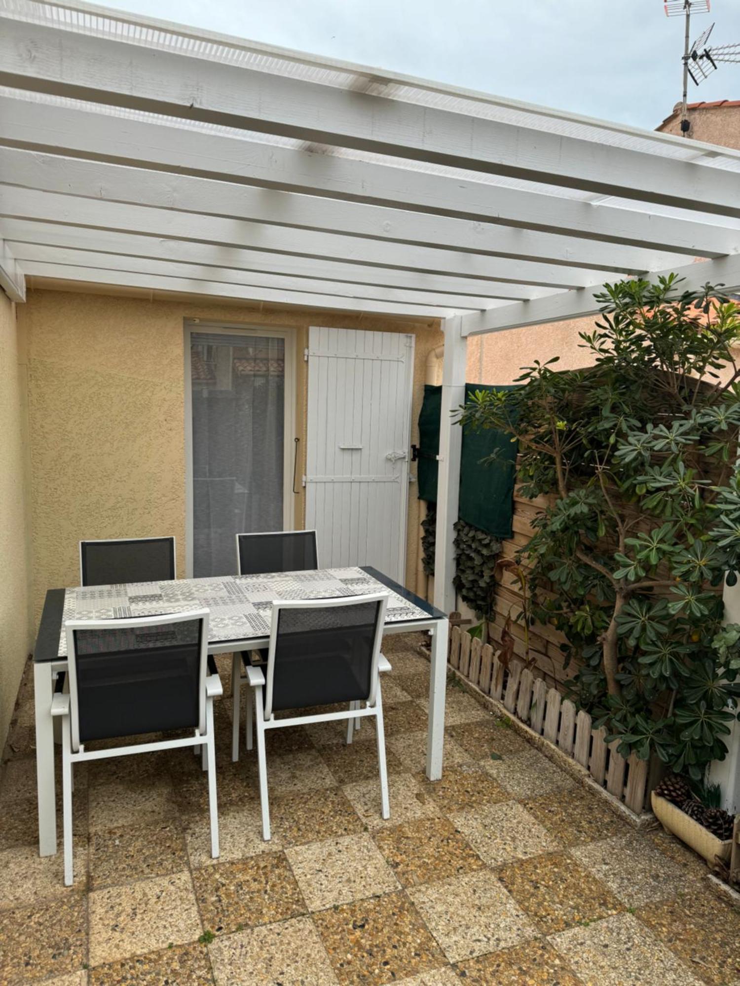 גרואיסאן Maison Tout Confort, Bord De Mer Avec Parking Prive מראה חיצוני תמונה