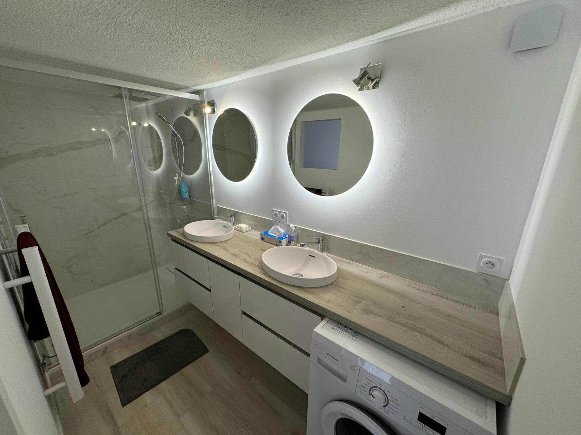 גרואיסאן Maison Tout Confort, Bord De Mer Avec Parking Prive מראה חיצוני תמונה