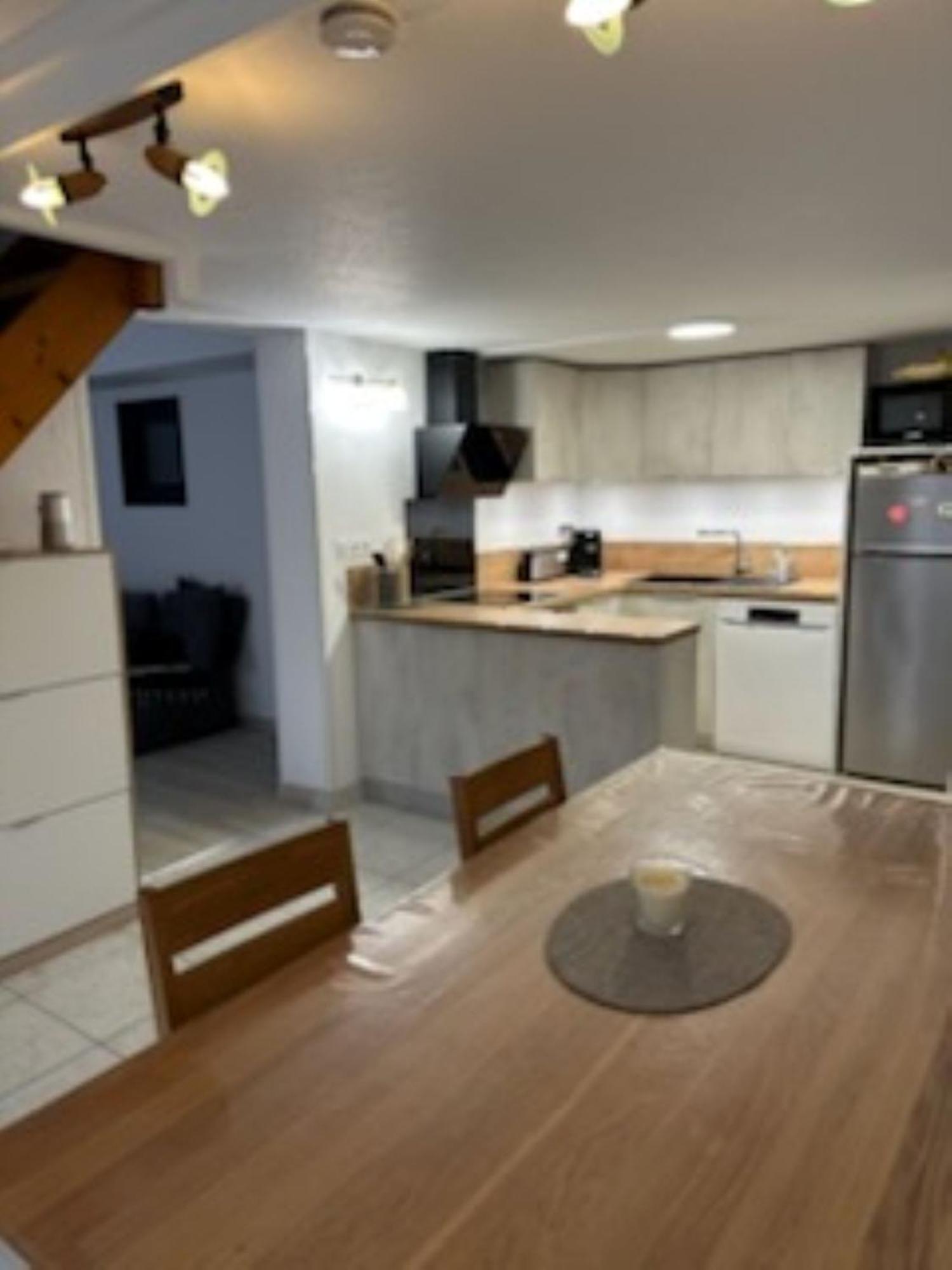 גרואיסאן Maison Tout Confort, Bord De Mer Avec Parking Prive מראה חיצוני תמונה